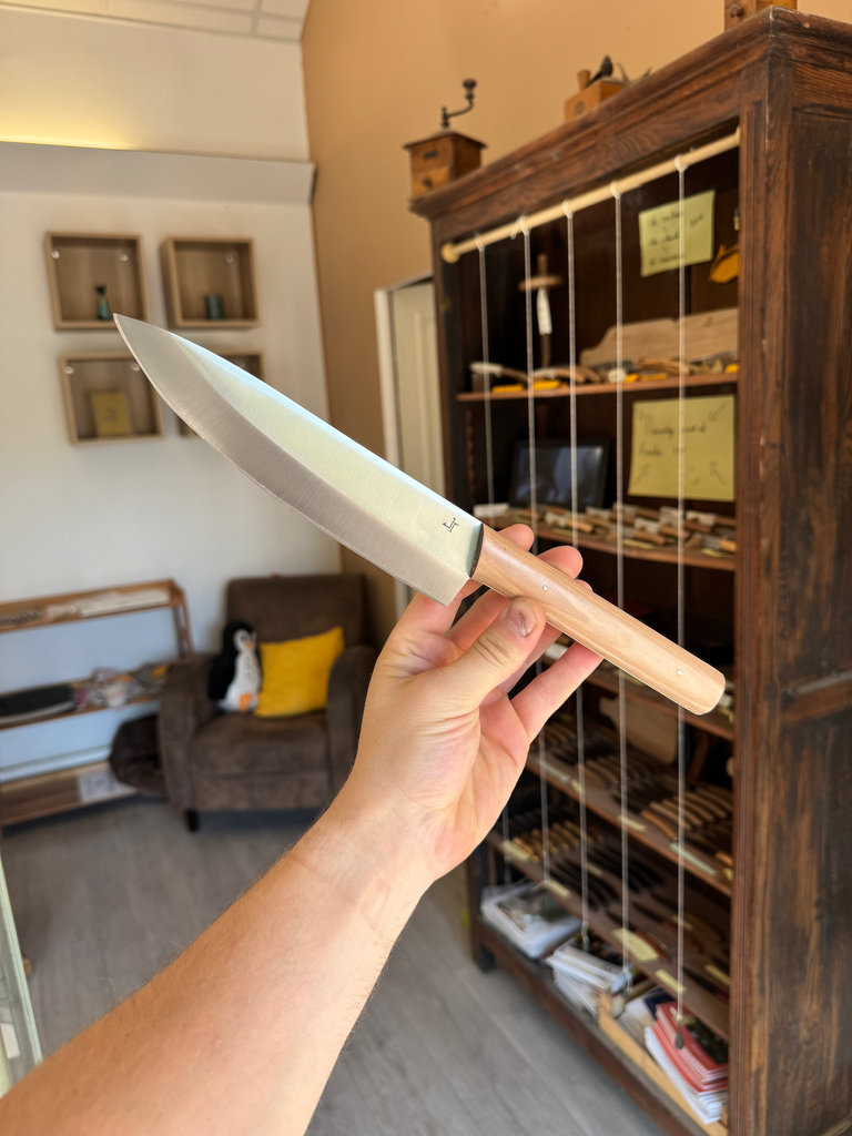 Grand couteau de cuisine en pommier Normand